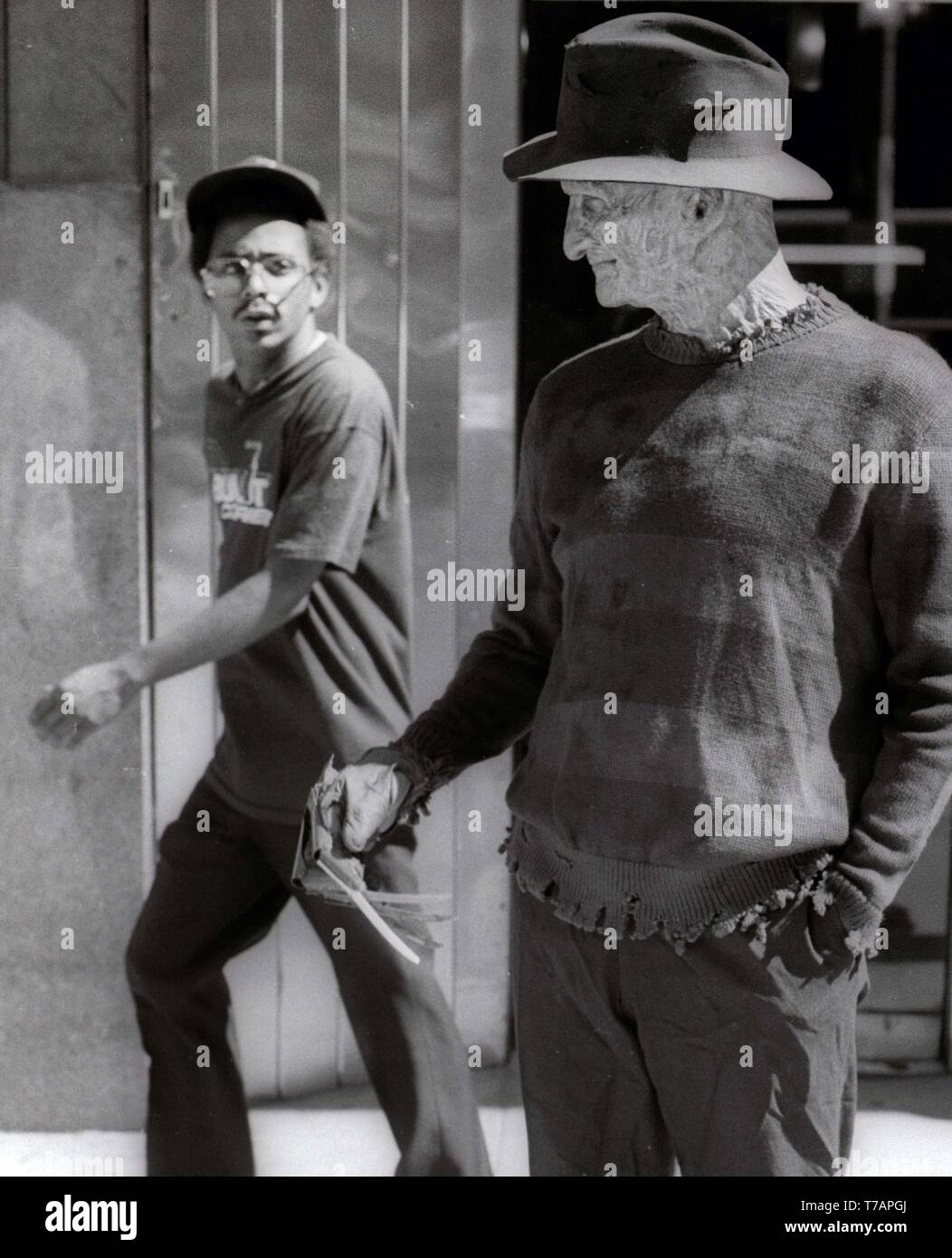 Filme Und Serien Von Robert Englund Freddy krueger -Fotos und -Bildmaterial in hoher Auflösung – Alamy