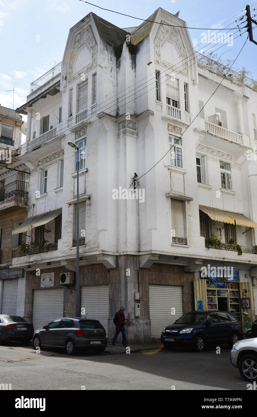 Alten kolonialen Gebäude in der Innenstadt von Casablanca. Stockfoto