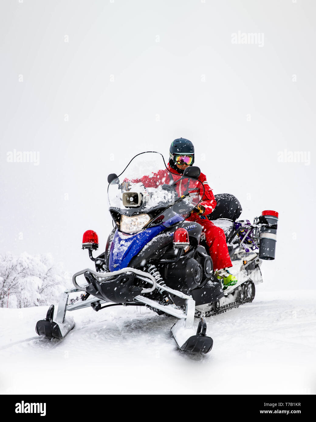 Ski Patrol Officer, Hakuba, Japan Stockfoto
