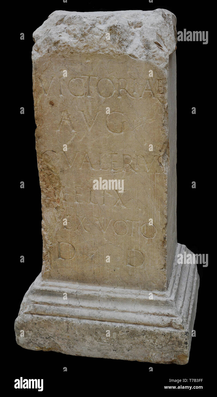 Altar aus Stein zu Victoria Augusta gewidmet. 2. Jasper. Von Carthago Nova (Cartagena, Murcia, Spanien). Nationalen Archäologischen Museum. Madrid. Spanien. Stockfoto
