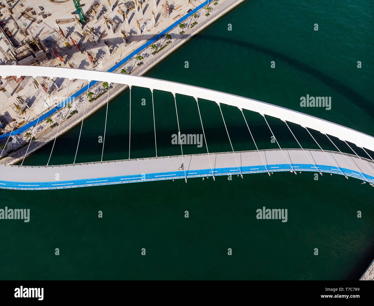 Dubai Wasser Kanal Toleranz Brücke über den Creek Luftaufnahme Stockfoto