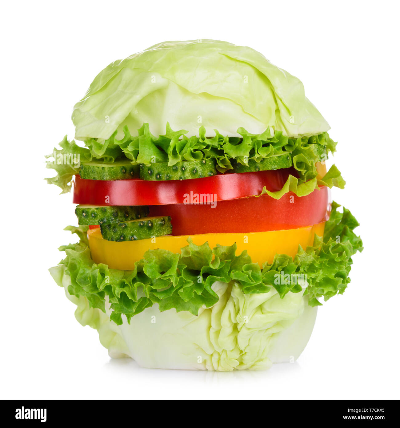 Vegane Burger auf weißem Hintergrund. Reine organische Frische vegetarische Gemüse hamburger Konzept. Stockfoto