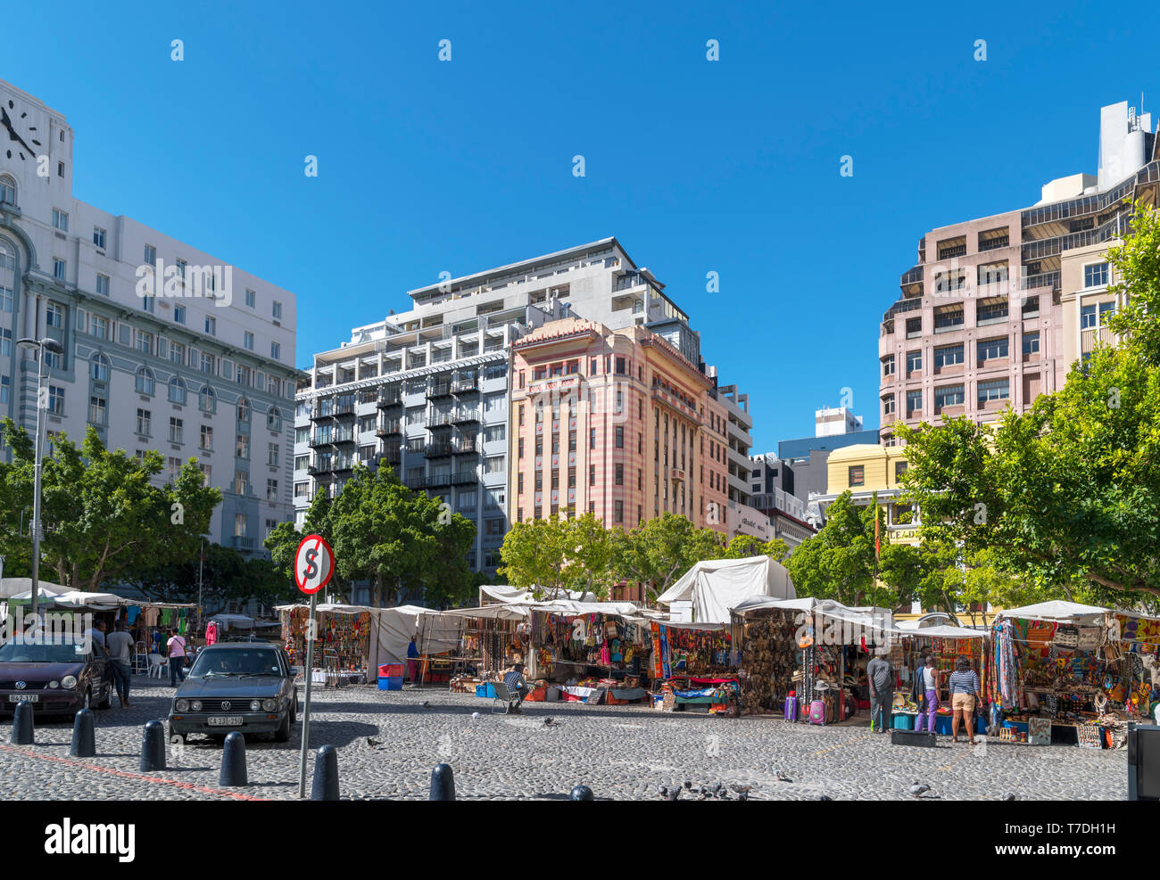 Verkaufsstände in historischen Greenmarket Square, Cape Town, Western Cape, Südafrika Stockfoto