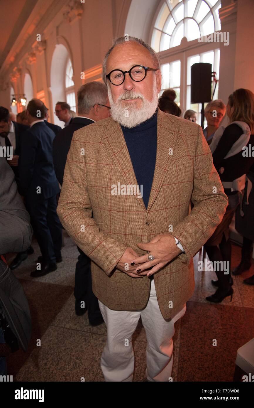 Berlin, Deutschland. 06 Mai, 2019. Der Musiker, Schauspieler und Entertainer Friedrich Liechtenstein kommt in der Nacht der Süddeutschen Zeitung. Quelle: Jörg Carstensen/dpa/Alamy leben Nachrichten Stockfoto
