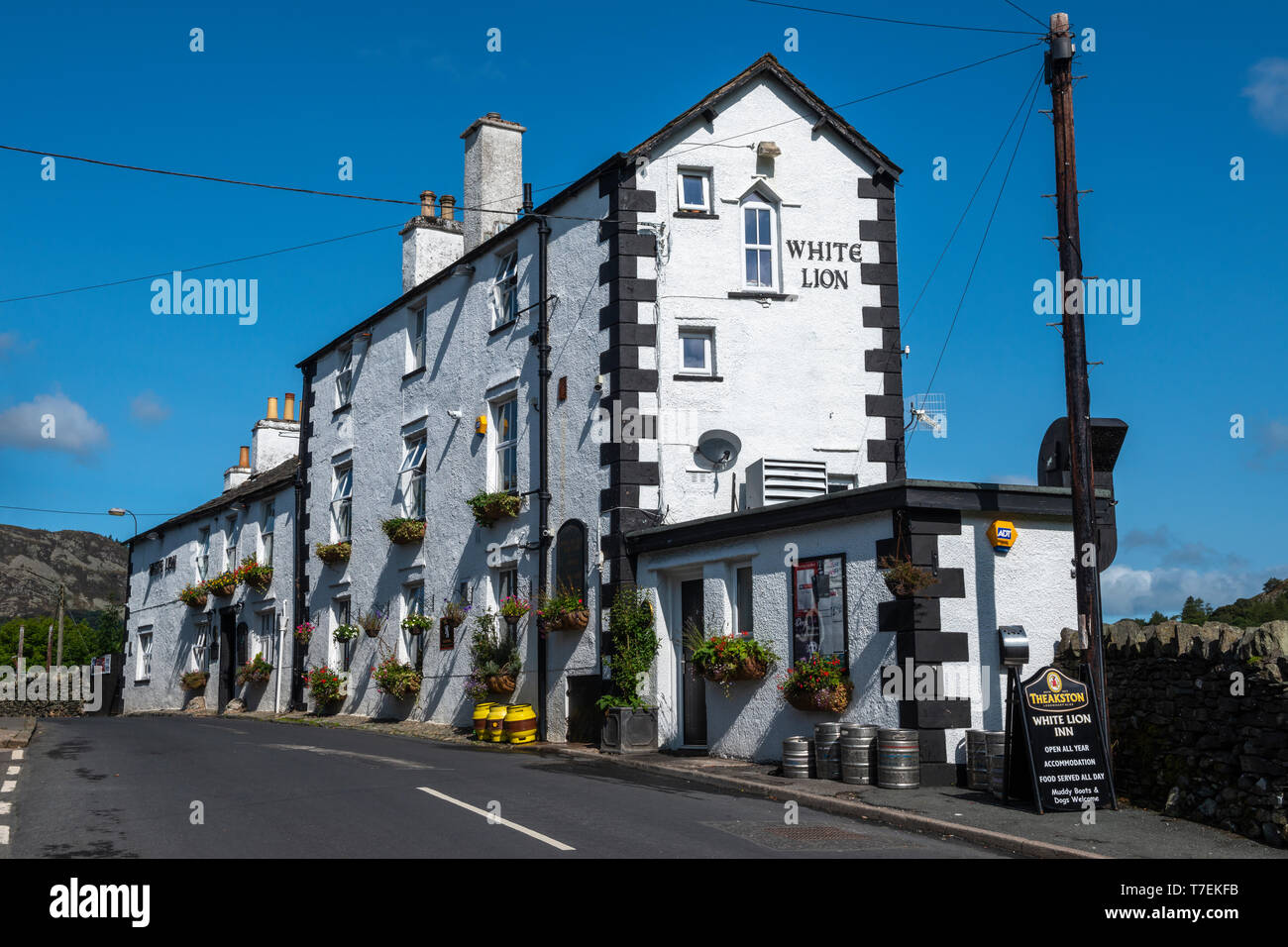 White Lion Inn im Patterdale Village im Lake District National Park, Cumbria, England, Großbritannien Stockfoto