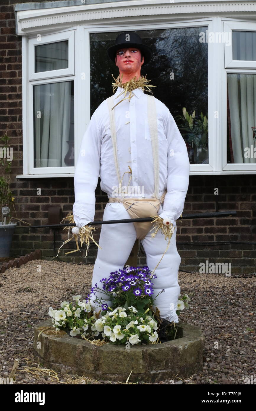 3 Scarecrow Festival Worsthorne & Hurstwood Burnley Lancashire 6. Mai 2019 Stockfoto