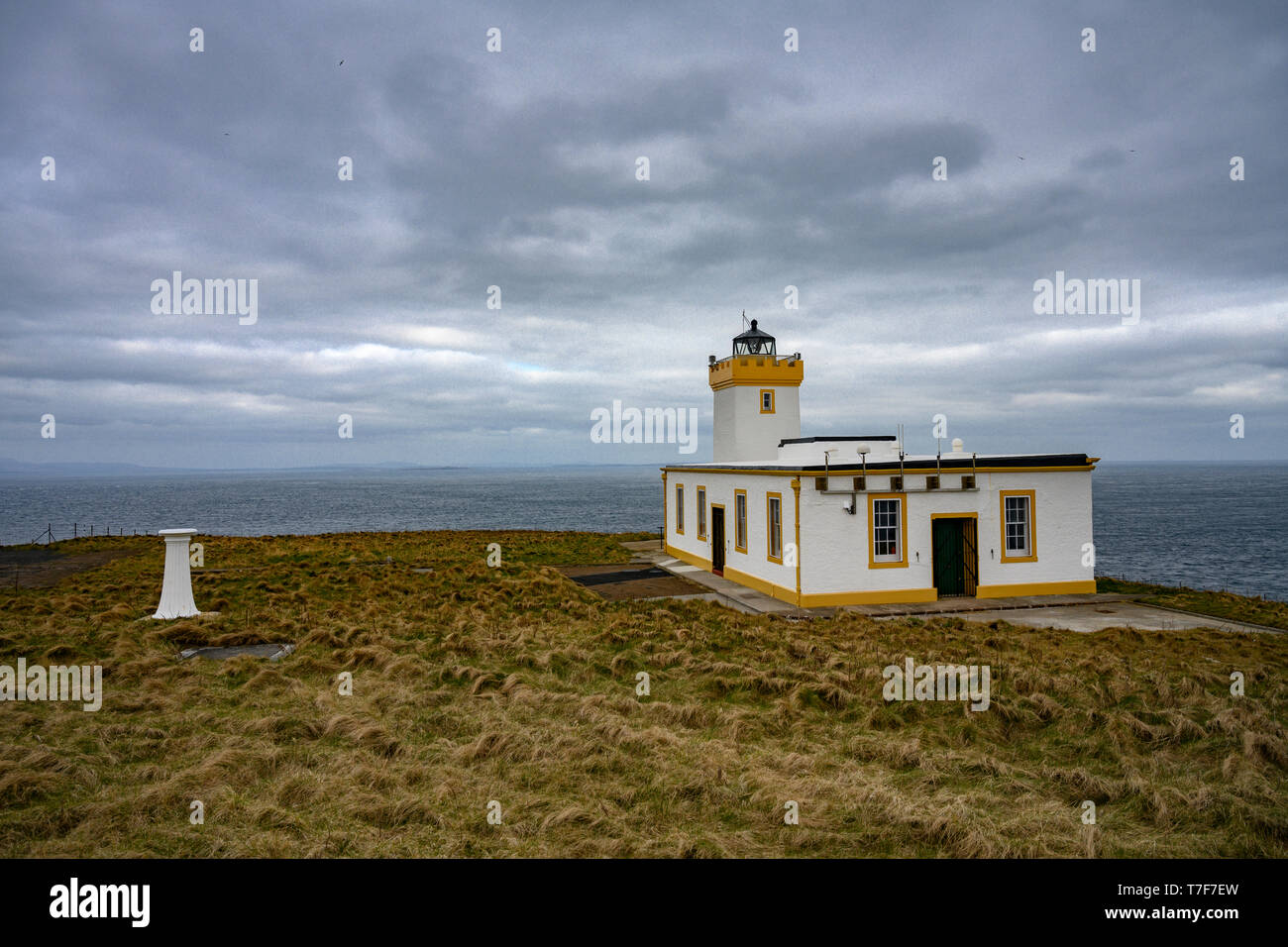 Duncansby Head Lighthouse, nördlichste Punkt Großbritanniens Stockfoto