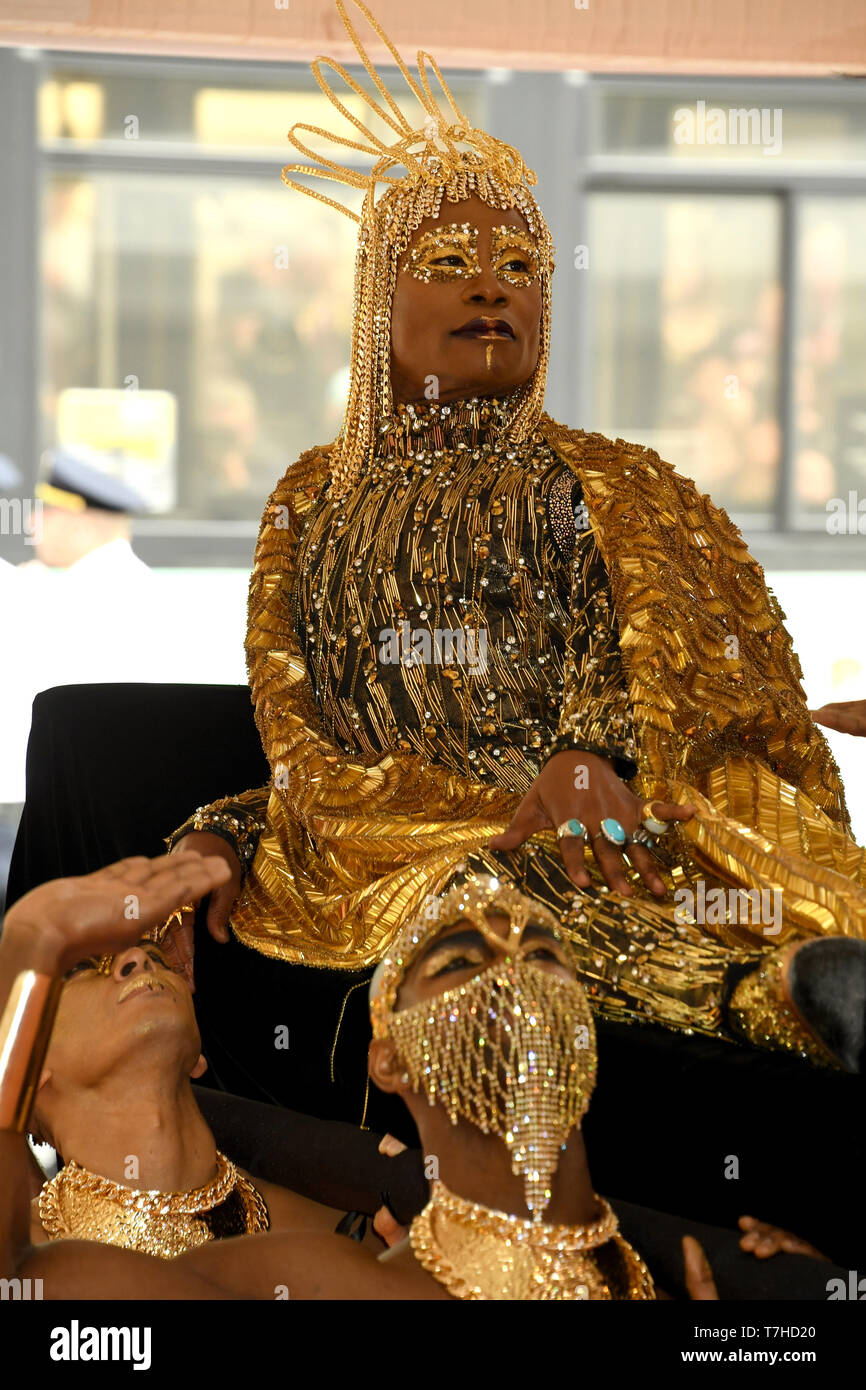 Billy Porter an der Metropolitan Museum der Kunst Kostüm Institut Benefiz-gala 2019 in New York, USA. Stockfoto