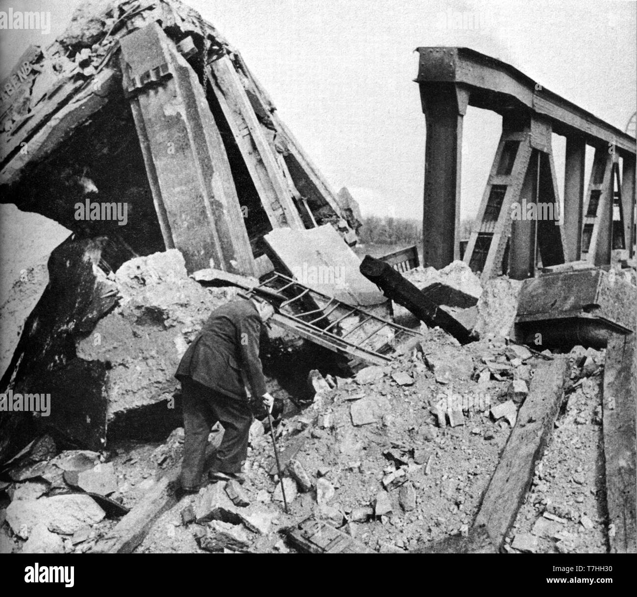 Winston Churchill an der Brücke über den Wesel. März 1945 Stockfoto