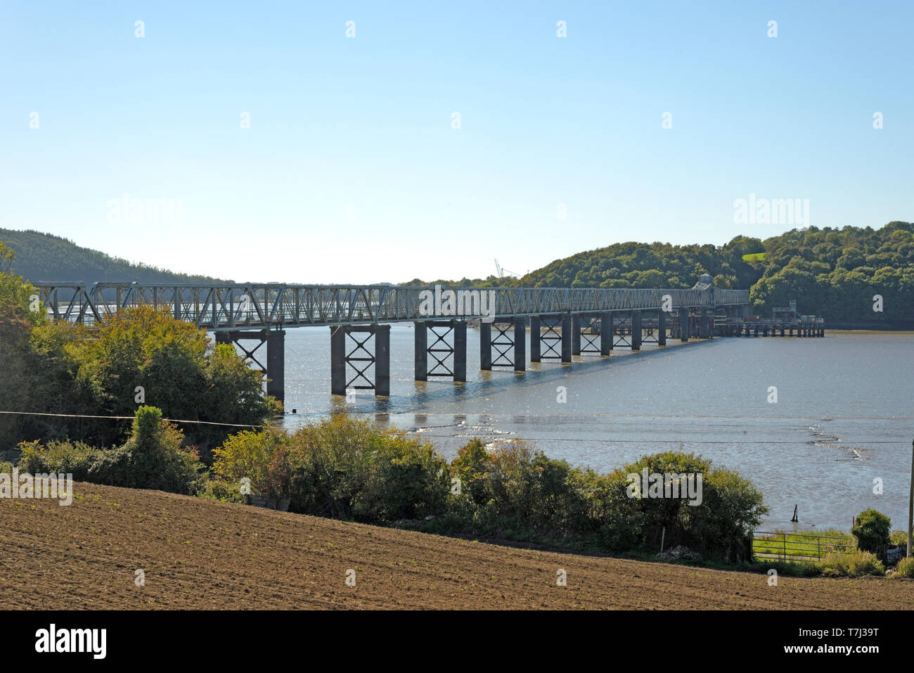 Eisenbahnbrücke über den Fluss Barrow Stockfoto