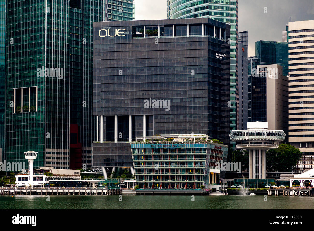 Das Fullerton Bay und die Skyline von Singapur, Singapur, Südostasien Stockfoto