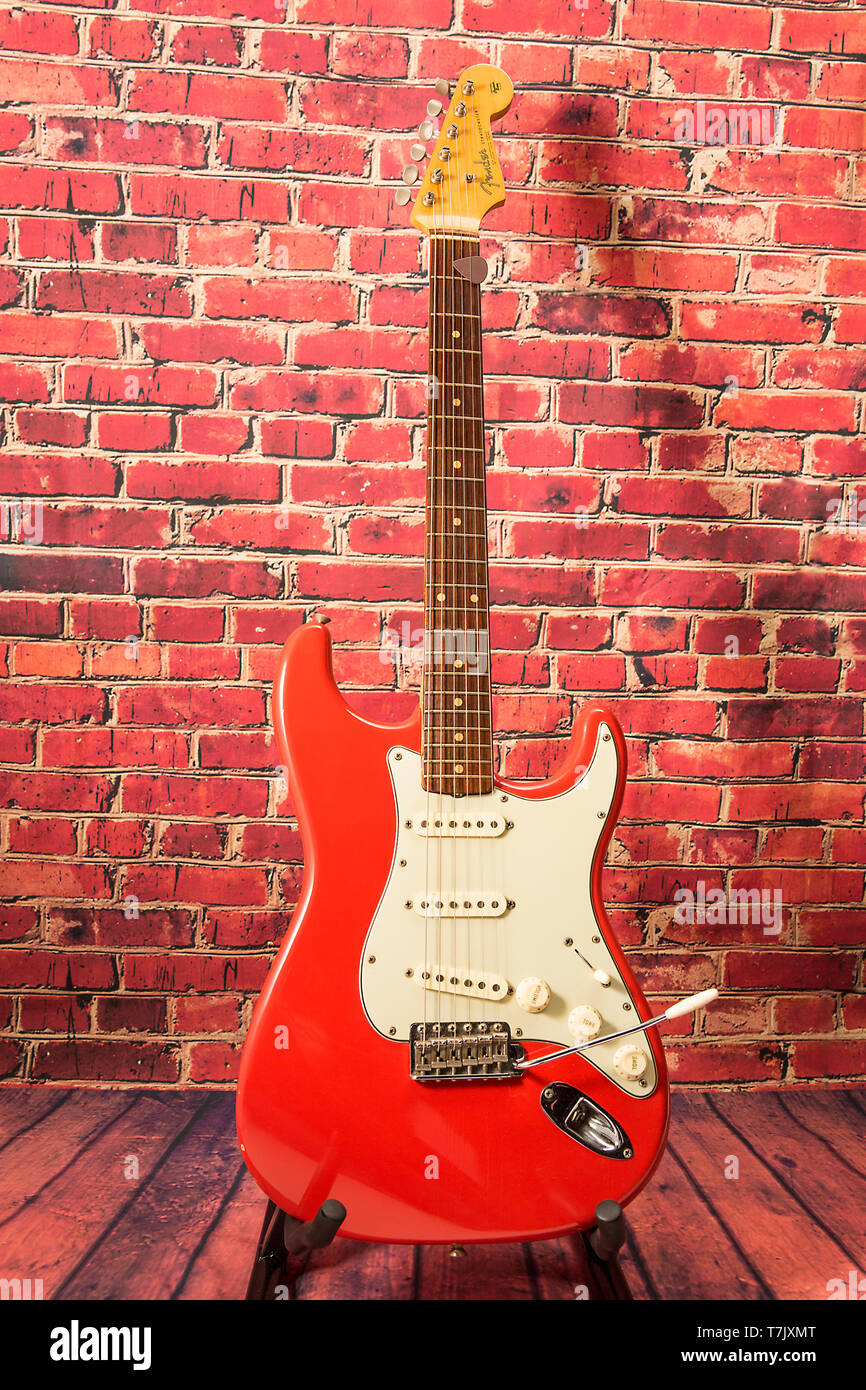 Ein 1963 Legendäre Fender Stratocaster Platte oben in Fiesta Red Stockfoto