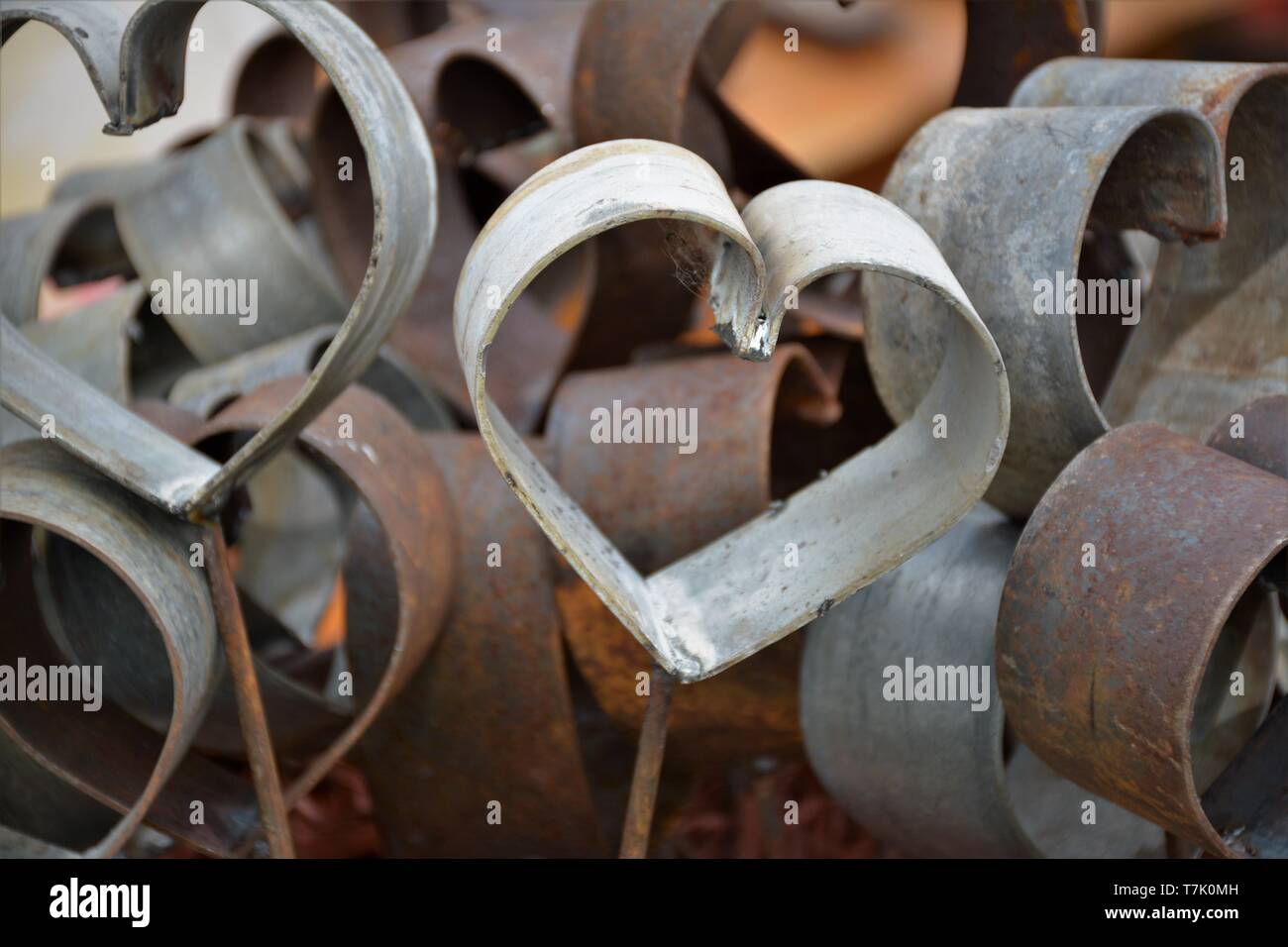 Hand Made Metal Heart für den Garten als Kunst und Geschenke Stockfoto