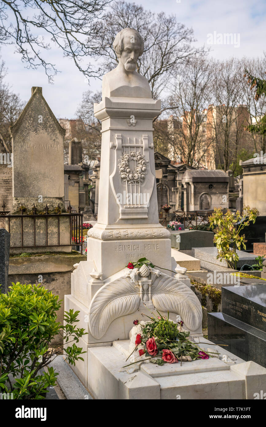 Grabmal des Dichters Heinrich Heine auf dem Pariser Friedhof Cimetiere de Montmartre Paris, Frankreich | Grab des deutschen Dichters Heinrich Heine, Mont Stockfoto