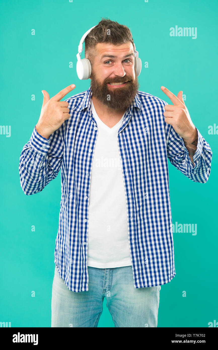 Hipster Mit Bart Musik Horen Schone Musik Liebhaber Mann Im Kopfhorer Streaming Sites Die Wir Glauben Angesagtesten Und Heissesten Um Gratis Online Musik Quellen Unterschiedliche Funktionen Musik Chart Stockfotografie Alamy But, we did find these results. alamy