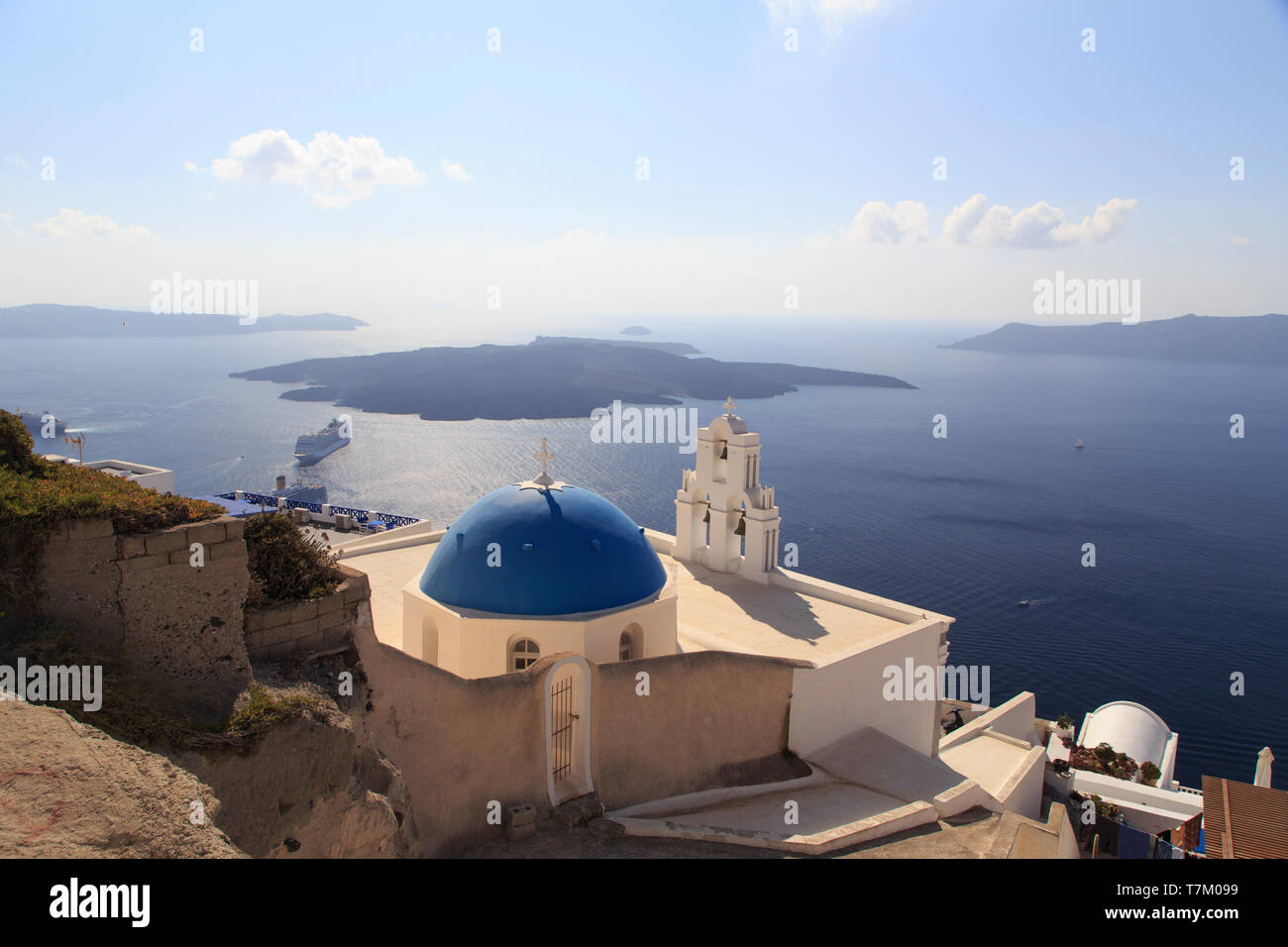 Griechenland, Kykladen, Stadt Oia und Caldera von Santorin Stockfoto