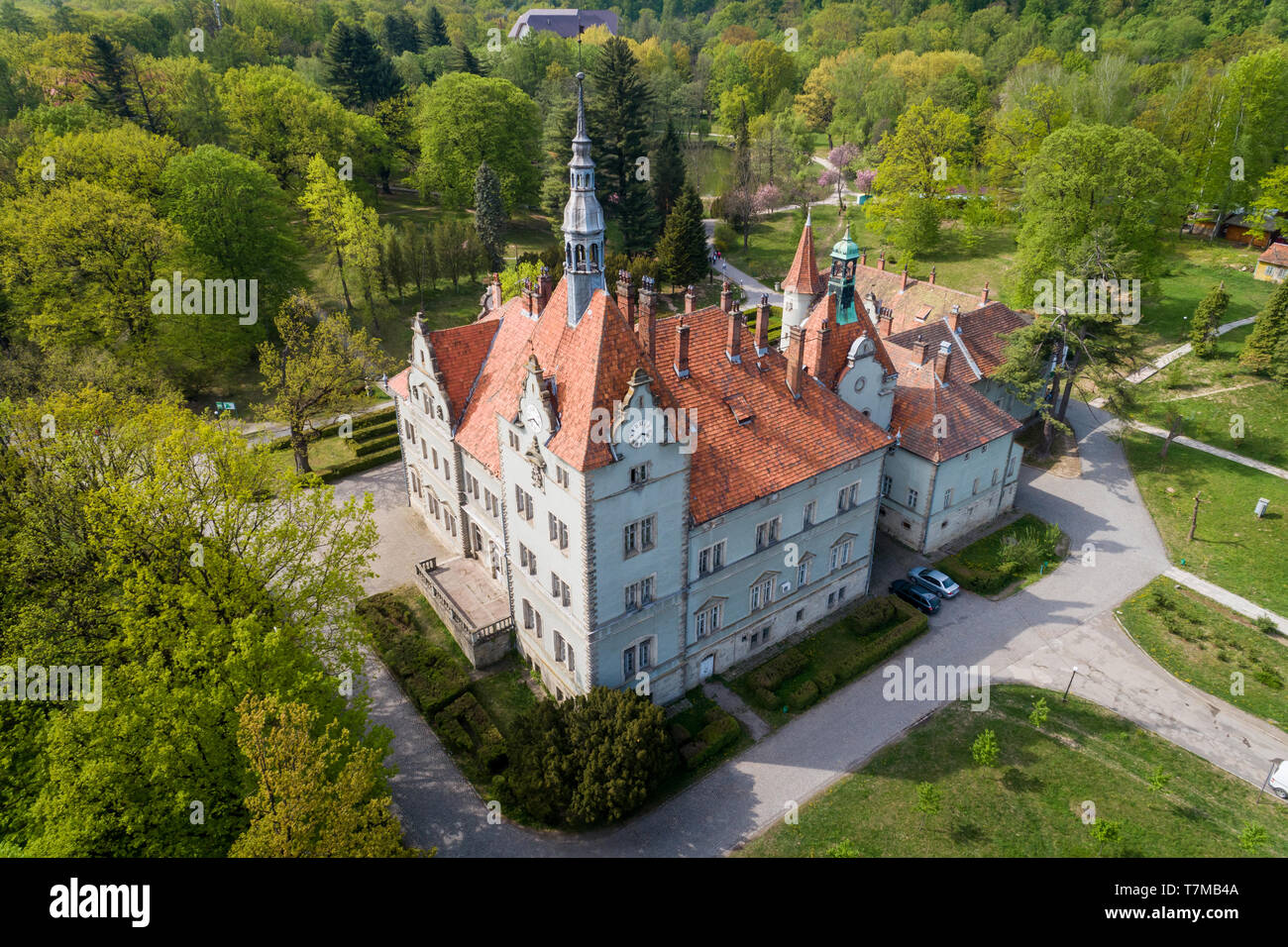 Luftaufnahme von Schloss - Palast des Grafen Schönborn in der Nähe von Mukachevo, Gebiet Kiew, Ukraine. Stockfoto