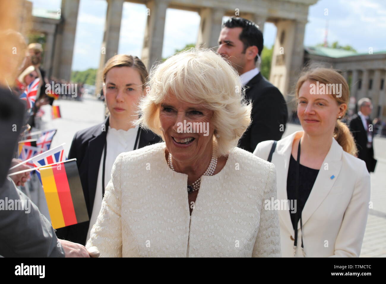 206 von Charles und Camilla in Berlin - Camilla, Herzogin von Cornwall beim Gang durch das Brandenburger Tor. Berlin, 07.05.2019 Stockfoto