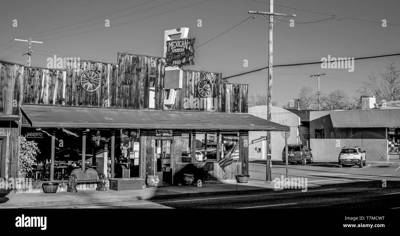 Mexican American Restaurant in dem historischen Dorf Lone Pine - Lone Pine CA, VEREINIGTE STAATEN VON AMERIKA - 29. MÄRZ 2019 Stockfoto