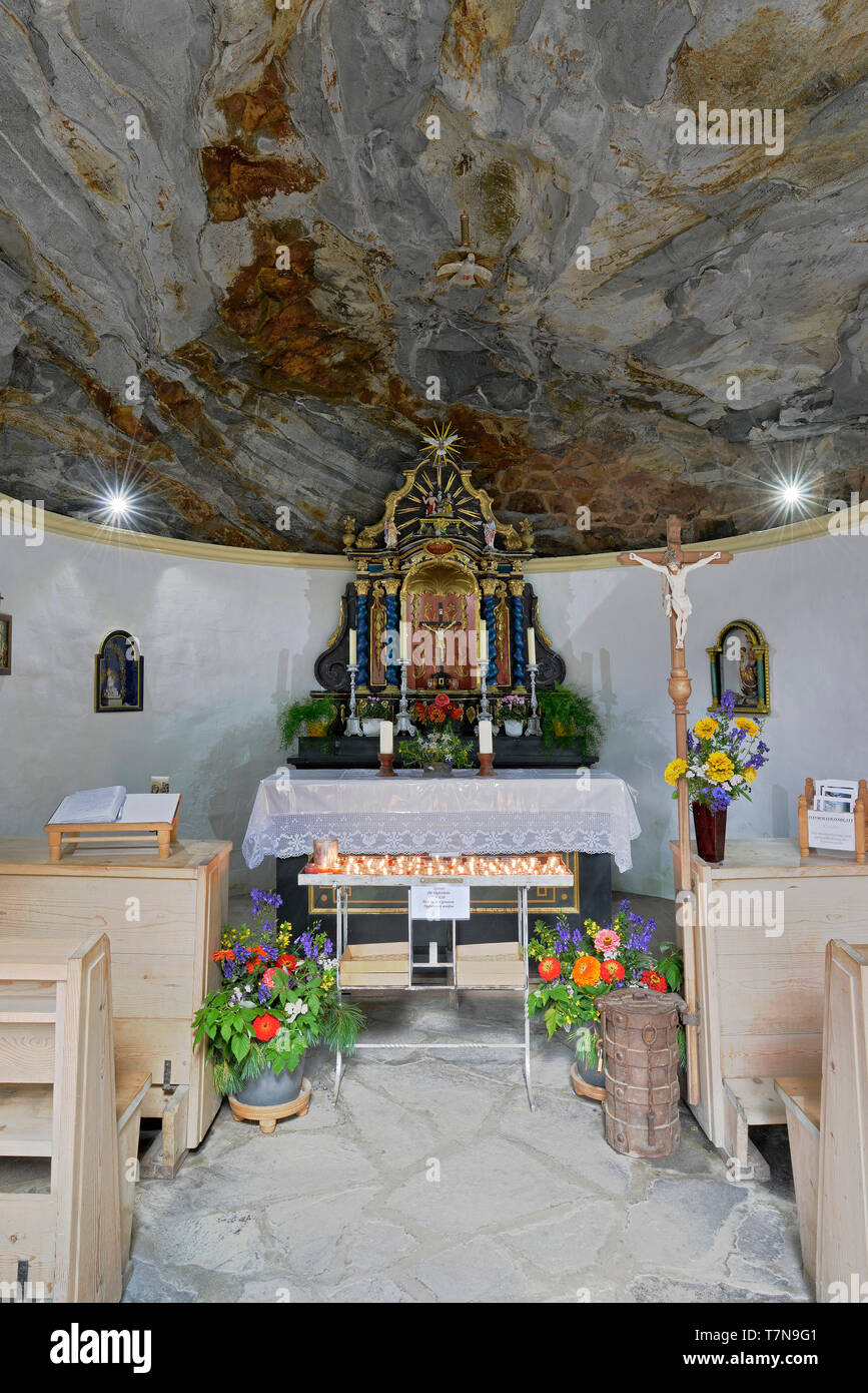 Rock Kapelle zwischen Innen- und Aussergschloess, Innenraum. Nationalpark Hohe Tauern Tirol. Österreich Stockfoto