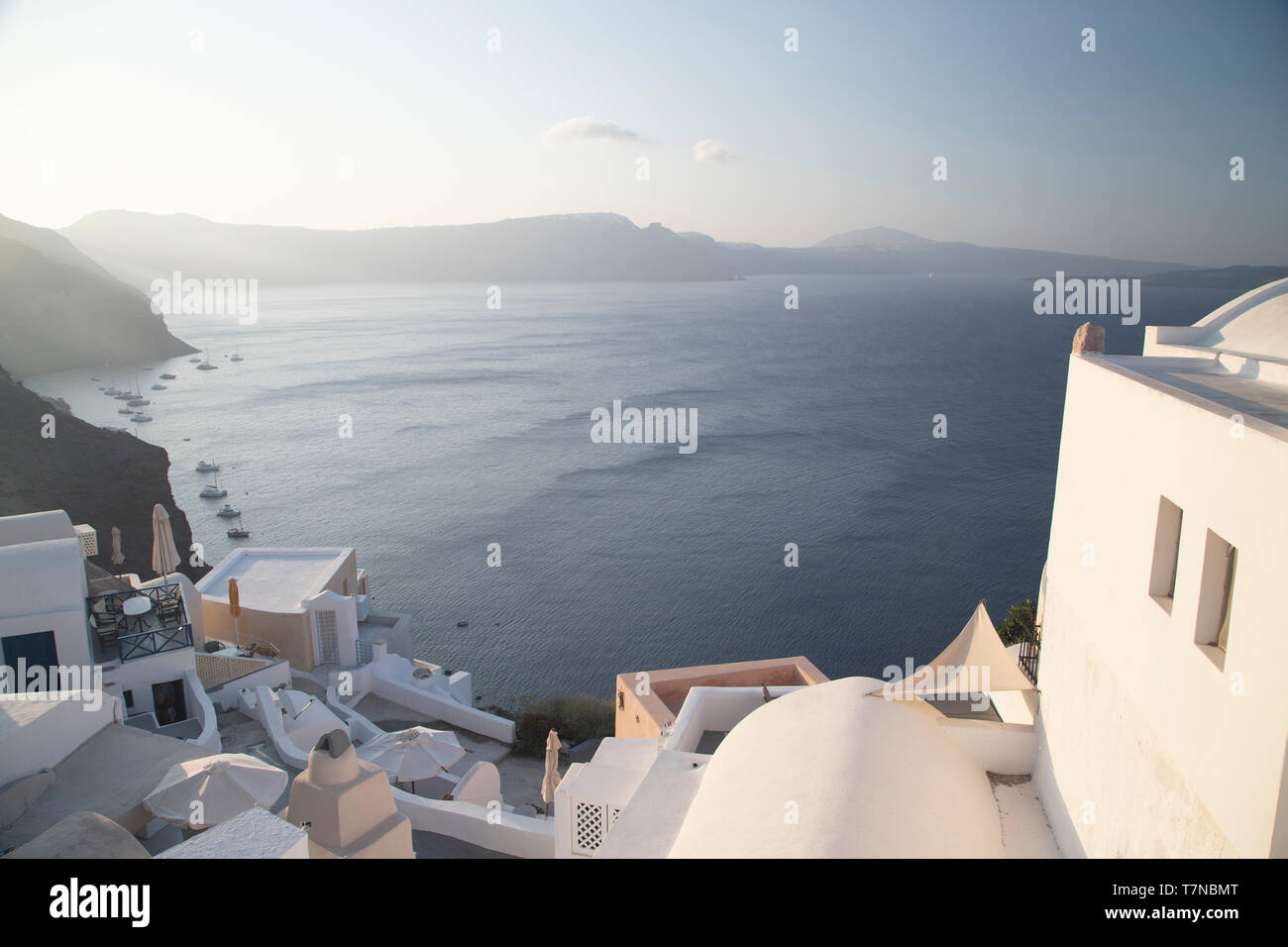 Griechenland, Kykladen, Santorini (Thira), Ia (Oia) und Caldera von Santorin Stockfoto