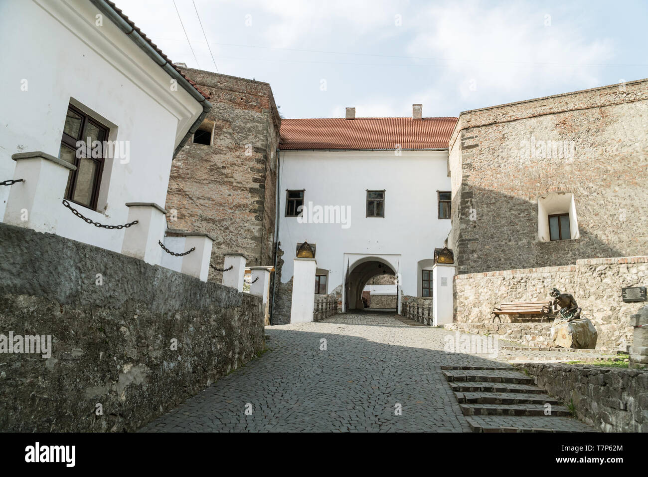 Ersten Innenhof der Burg Palanok in Esmoriz Stadt, Ukraine Stockfoto