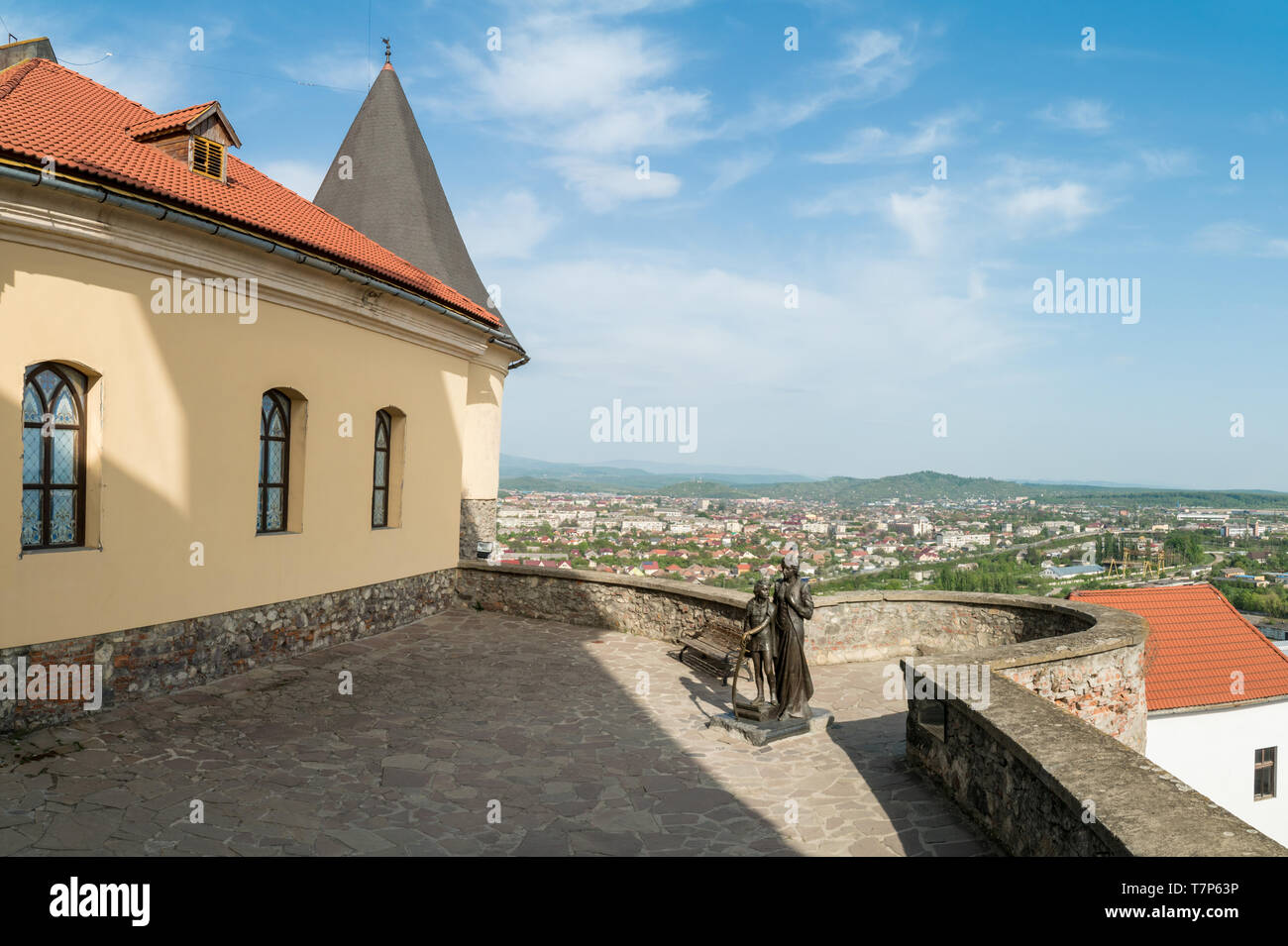 Terrasse in Palanok Schloss in Esmoriz Stadt, Ukraine Stockfoto