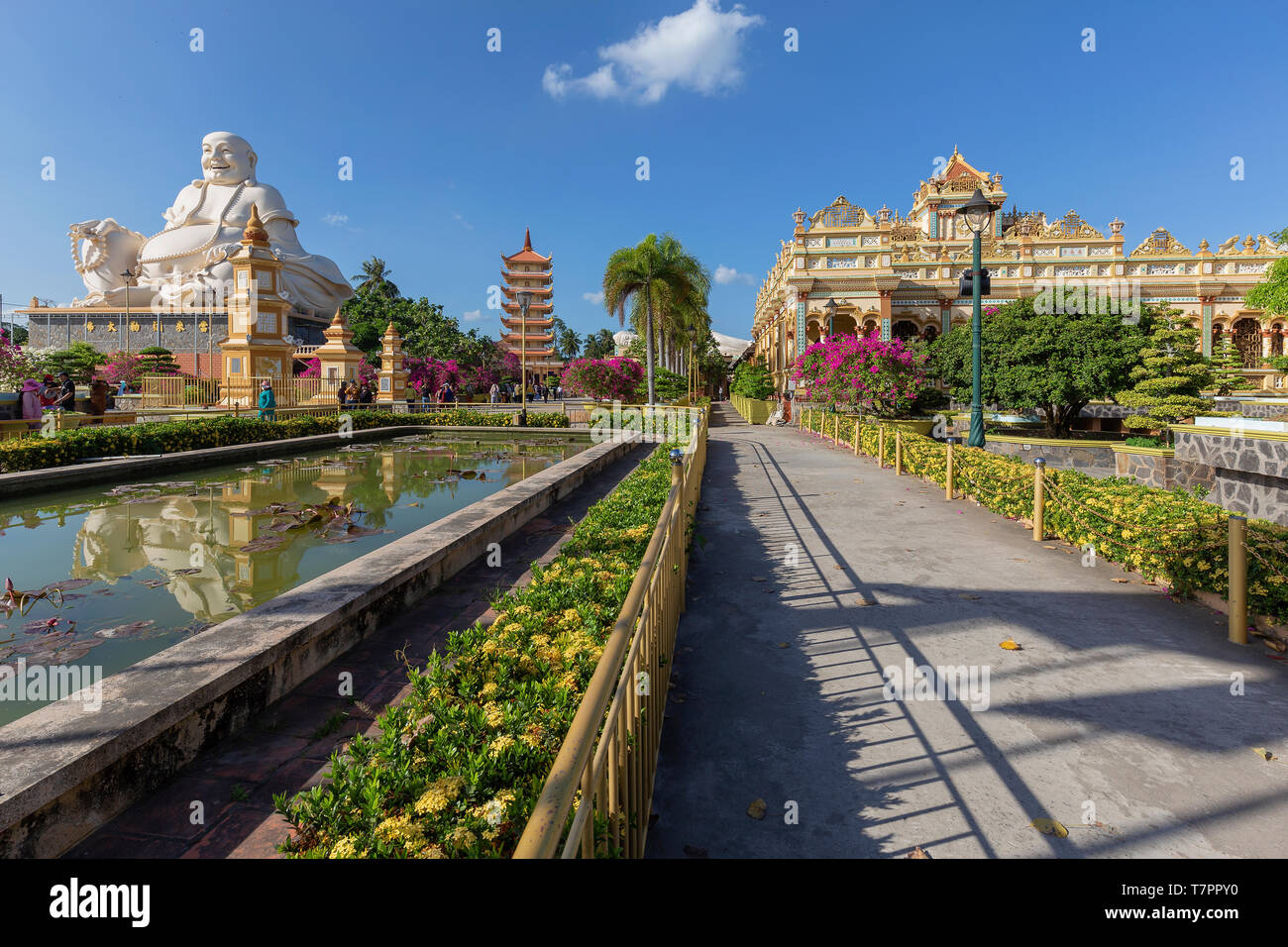 MY THO, VIETNAM - Februar 2019; Vinh Trang Tempel Stockfoto