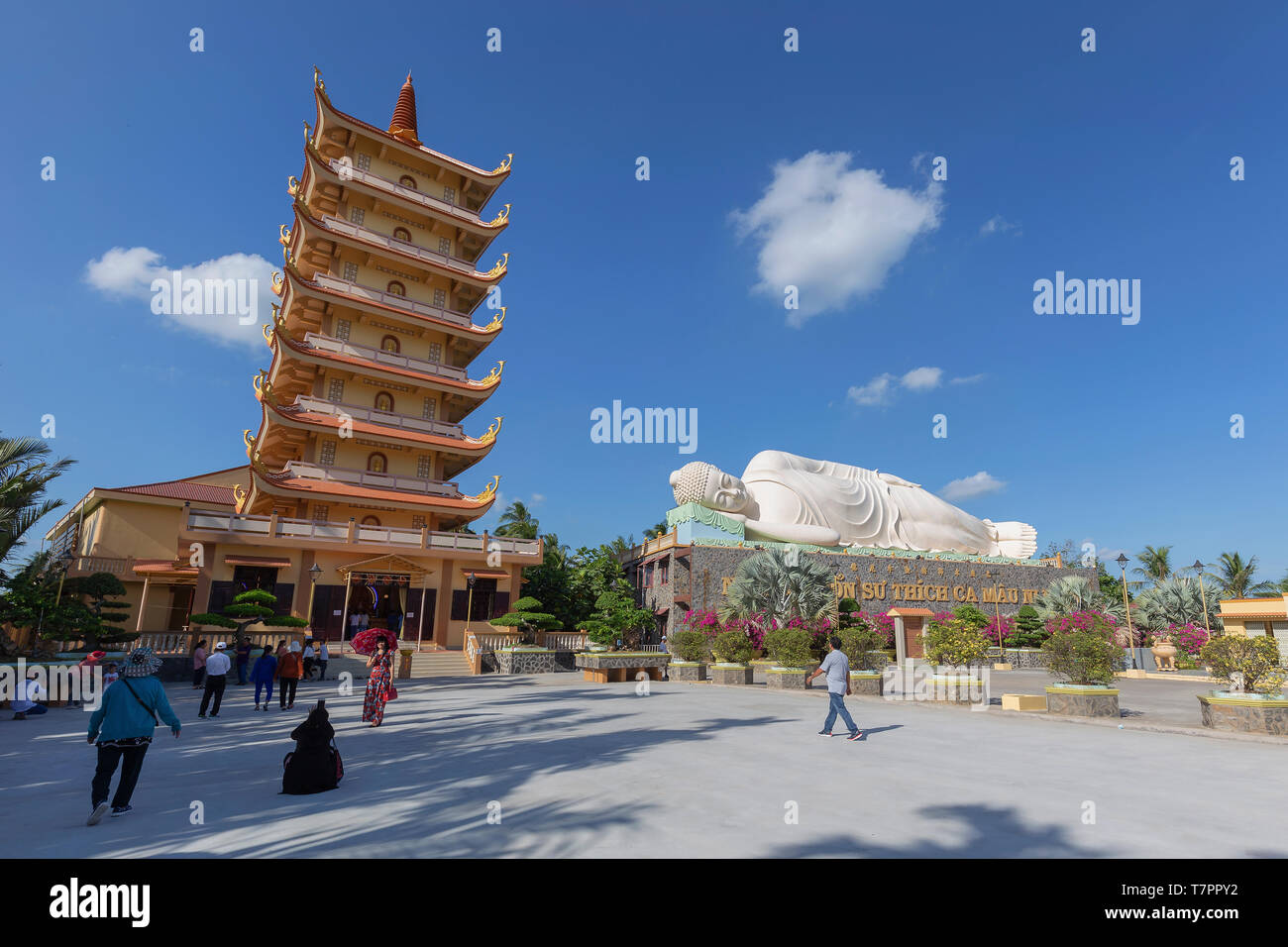 MY THO, VIETNAM - Februar 2019; Vinh Trang Tempel Stockfoto