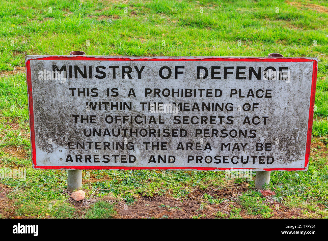 Bundesministerium der Verteidigung Zeichen untersagt, offiziellen Geheimnisse, RAF ALCONBURY, in der Nähe von Huntingdon, Cambridgeshire, England, UK, gb Stockfoto