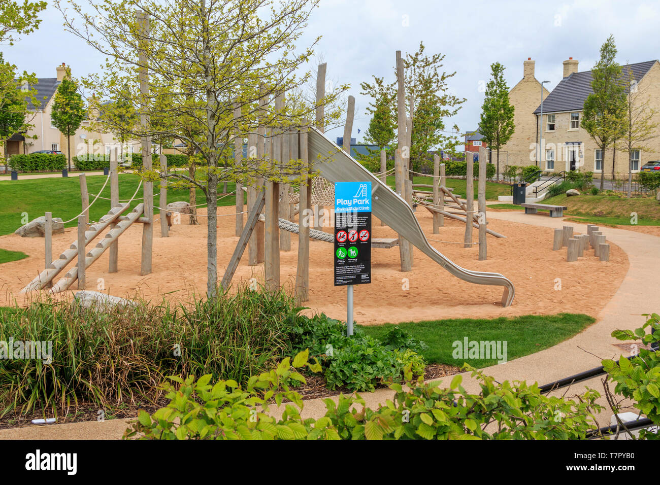 Kinder Spielplätze, Alconbury Weald wichtige neue Gehäuse Entwicklung, in der Nähe von Huntingdon, Cambridgeshire, England, UK, GB Stockfoto