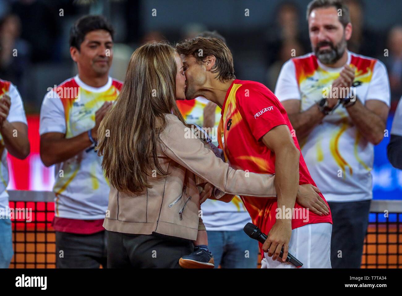 Madrid Spanien 08 Mai 2019 Spanischer Tennisspieler David Ferrer R Und Frau Marta Tornel Nach Dem Sieg Uber Die Deutschen Alexander Zverev Wahrend Ihrer Mutua Madrid Open Turnier Runde 16 Spiel An