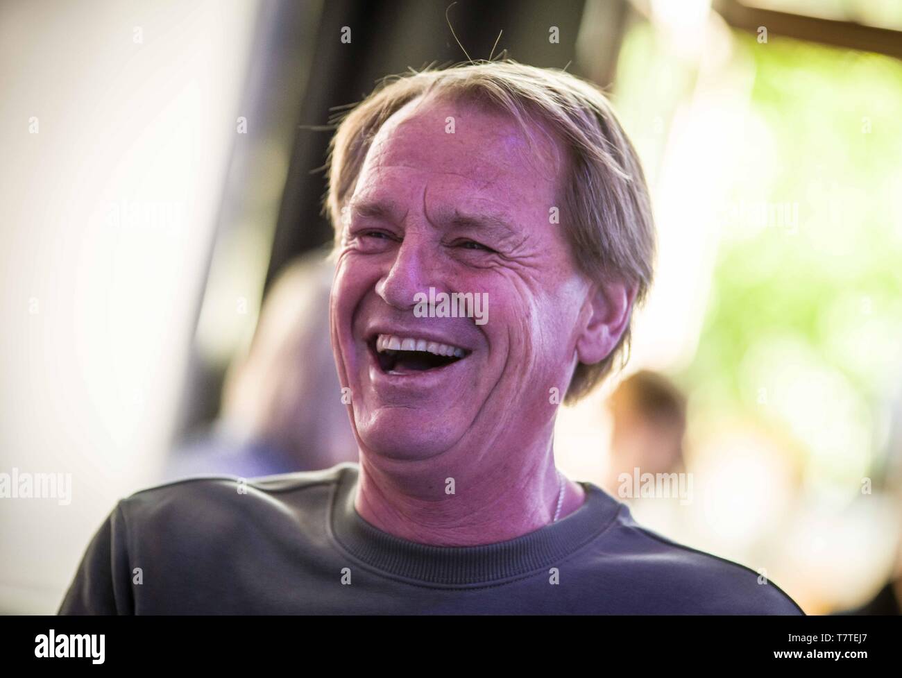 München, Bayern, Deutschland. 9. Mai, 2019. Markus Wasmeier, Ski-Doppelolympiasieger und Botschafter der "E BIKE TAGE. Als Teil der EBikeDays Programm, der bayerische Innenminister Joachim Herrmann stellte die Pläne Radfahren als Travel Option innerhalb der Stadt zu fördern, sowie die neue Polizei e-bikes. Marion Schöbel ne, GeschÃ¤ftsfÃ¼hrerin der Olympiapark München GmbH. Markus Wasmeier, Ski-Doppelolympiasieger und Botschafter der "E BIKE TAGE. Peter Schlickenrieder, Cheftrainer des deutschen Langlauf-Teams. Credit: ZUMA Press, Inc./Alamy leben Nachrichten Stockfoto