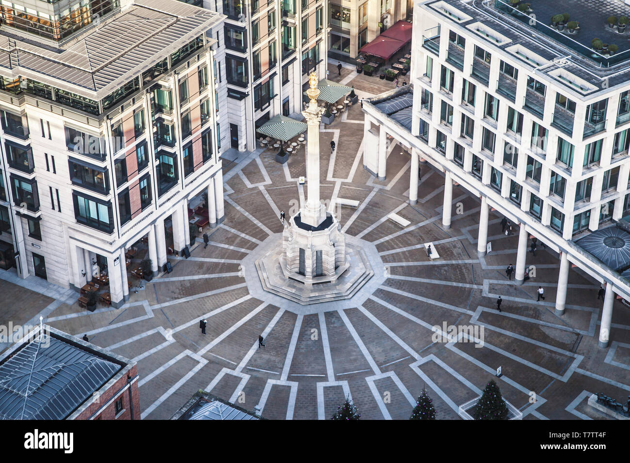 Paternoster Square von der Kuppel der St. Paul's Cathedral, London, Vereinigtes Königreich. Stockfoto