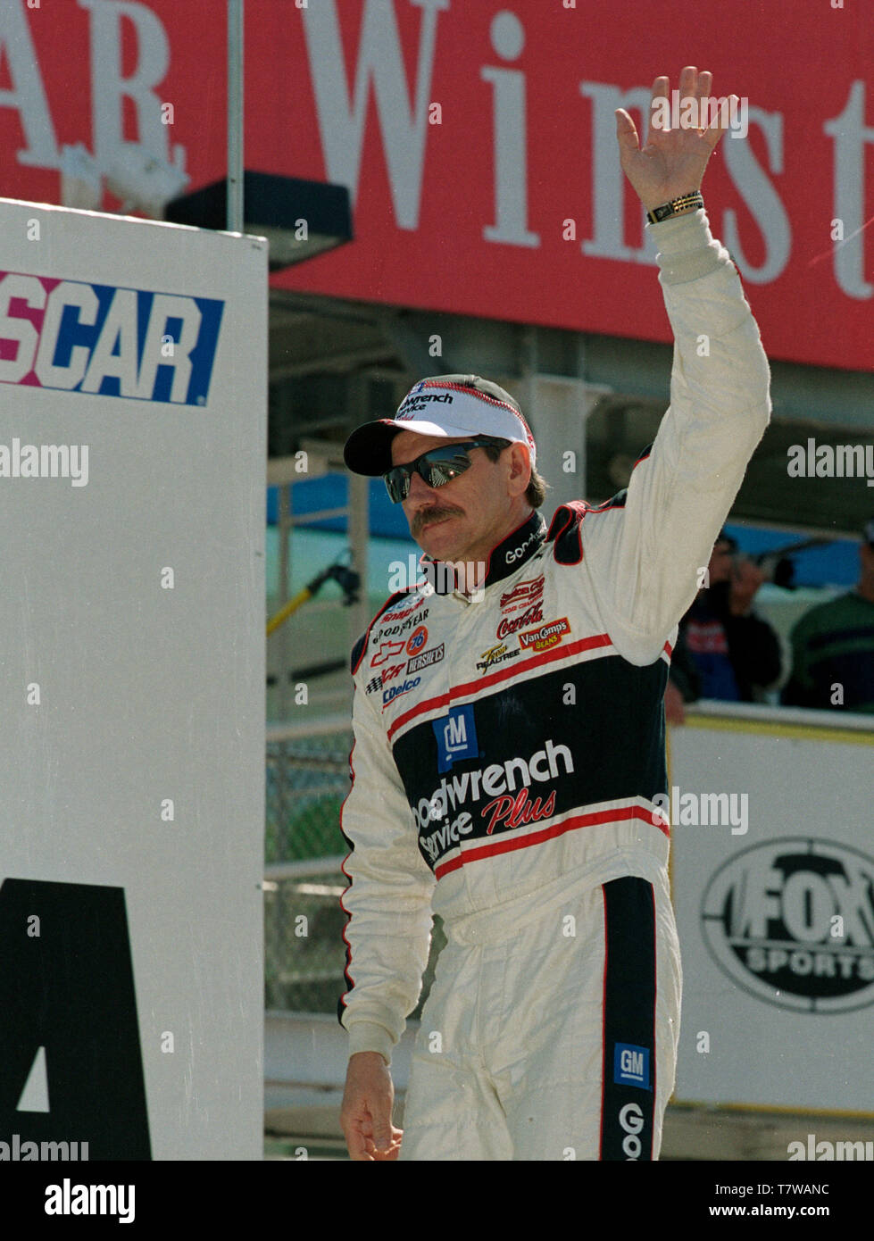 Dale Earnhardt an Fahrer Einführungen während der speedweeks Daytona an der internationalen Sppedway in den späten 1990er Jahren. Stockfoto