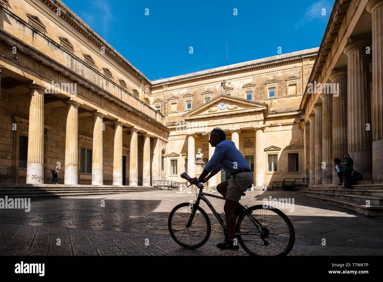 Italien, Apulien, Salento, Lecce, historisches Zentrum, San Francesco della Scarpa Kirche ist jetzt eine Ausstellungshalle und Auditorium Stockfoto