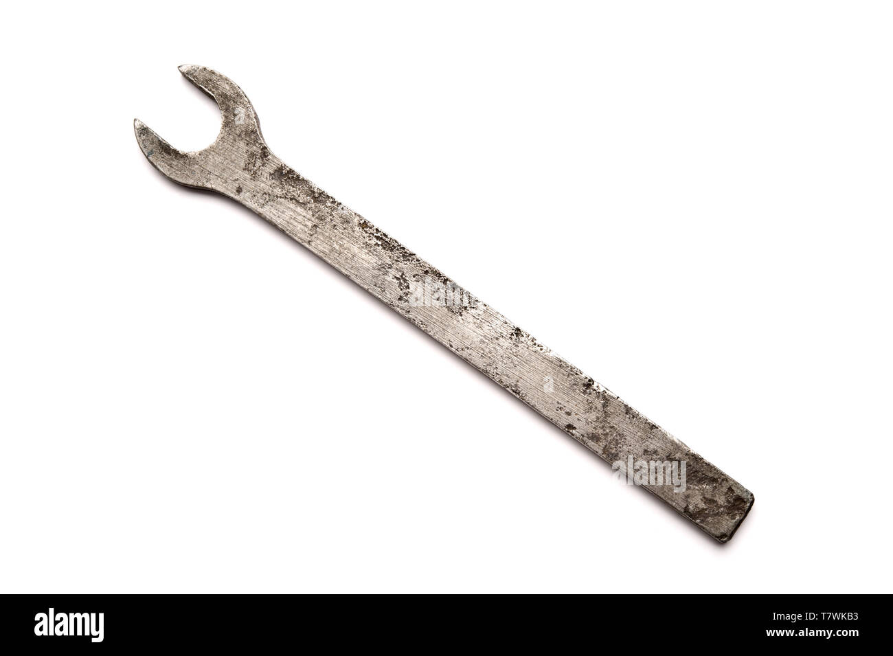 Alte Schlüssel auf weißem Hintergrund. Stockfoto