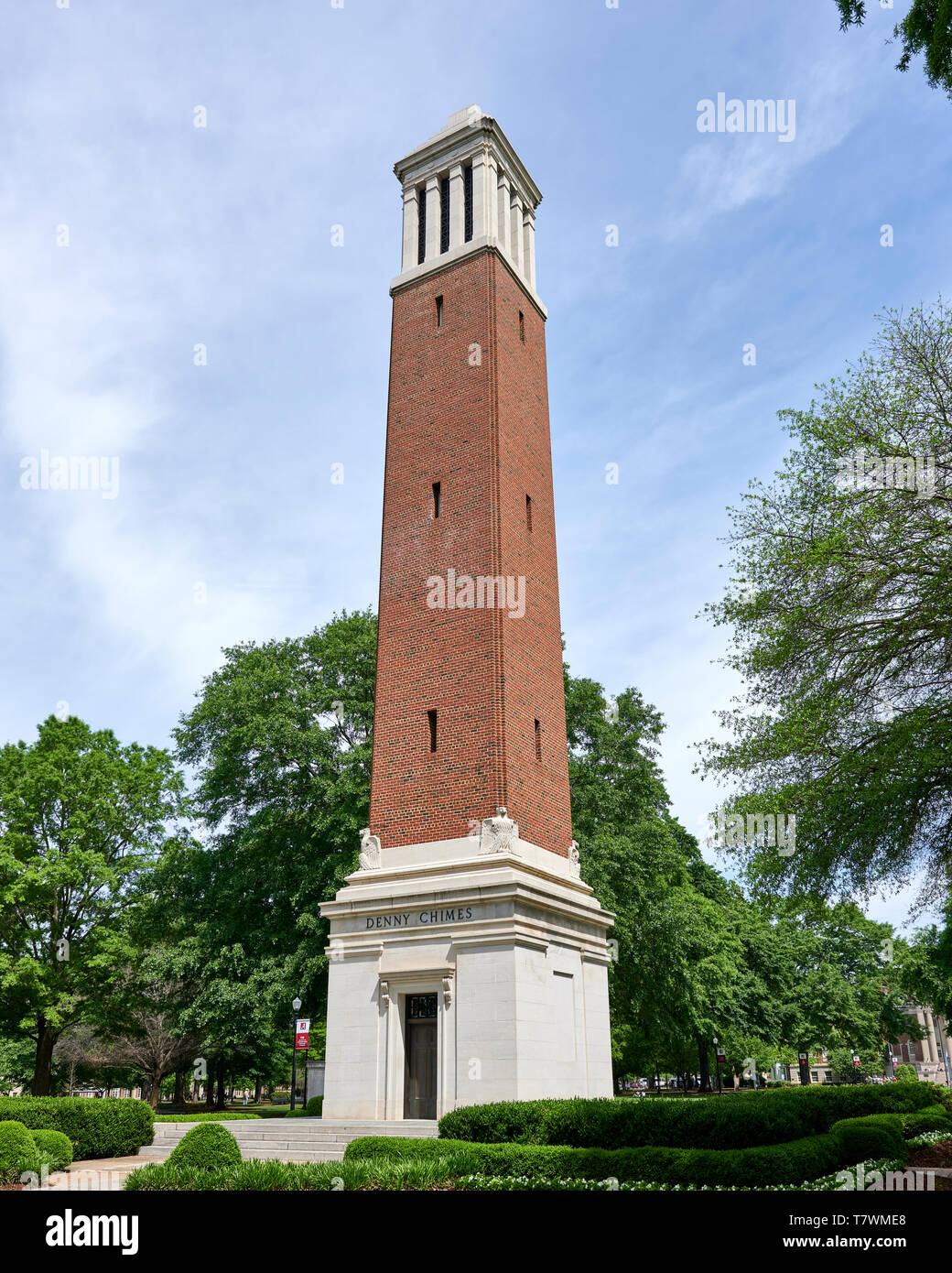 Denny Chimes Tower auf dem Quad an der Universität von Alabama in Tuscaloosa Alabama, USA. Stockfoto