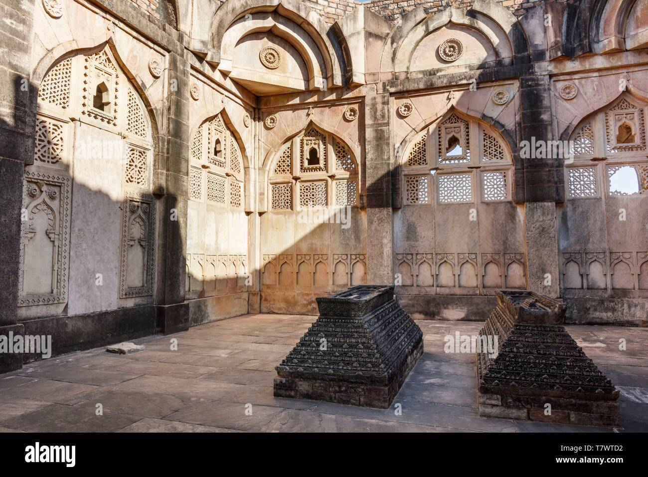 Indien, Madhya Pradesh, Chanderi, innen Bada Madarsa Schule Stockfoto
