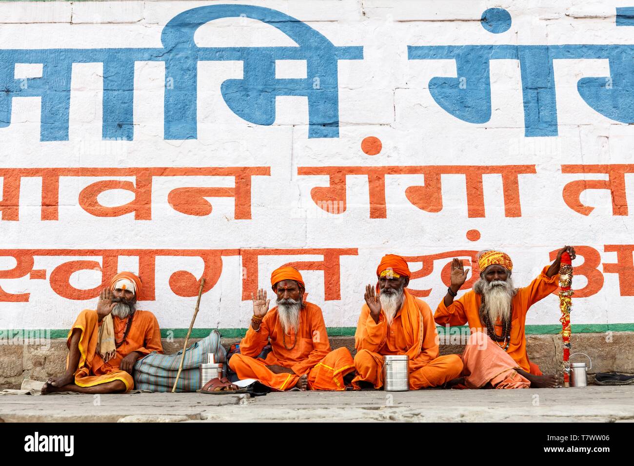 Indien, Uttar Pradesh, Varanasi, vier Saddhus Stockfoto