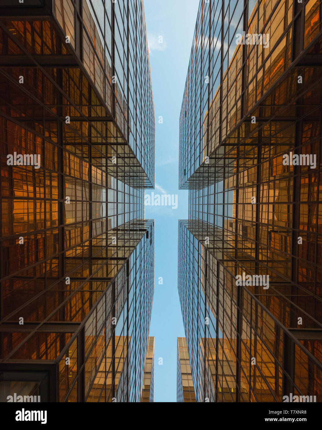 Golden Bürogebäude in Hong Kong, China. Stockfoto