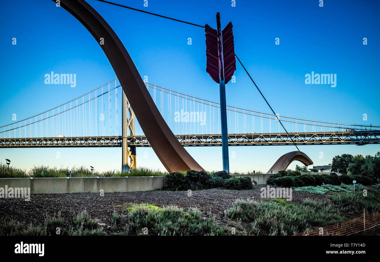 San Francisco, CA, USA - Mai 6, 2017: Ein großer Amor big Bug entlang der Stadt Stockfoto