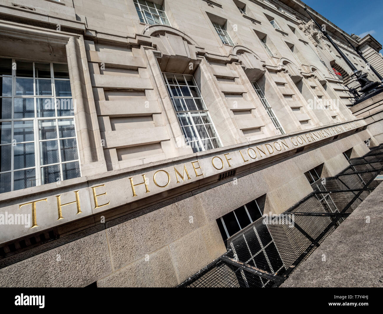 Gebäude der County Hall, Westminster, London. Haus der Regierung in London 1922-1986. Jetzt als Veranstaltungsort und Hotel genutzt werden. Stockfoto