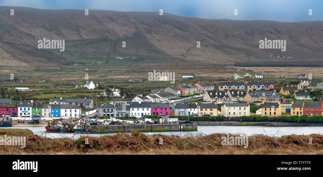 Portmagee ist ein Dorf in der Grafschaft Kerry, Irland. Das Dorf liegt auf der Iveragh Halbinsel südlich von Valentia Island entfernt. Stockfoto