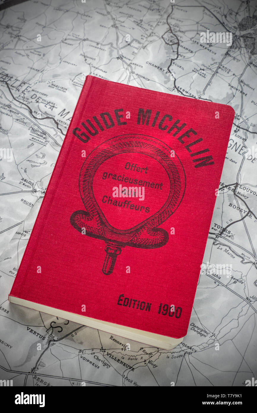 1900 Erste Ausgabe des Guide Michelin Michelin Brüder, 35.000 Exemplare gedruckt für Weltausstellung Paris Frankreich' bieten gracieusement aux Chauffeure' Paris Stockfoto
