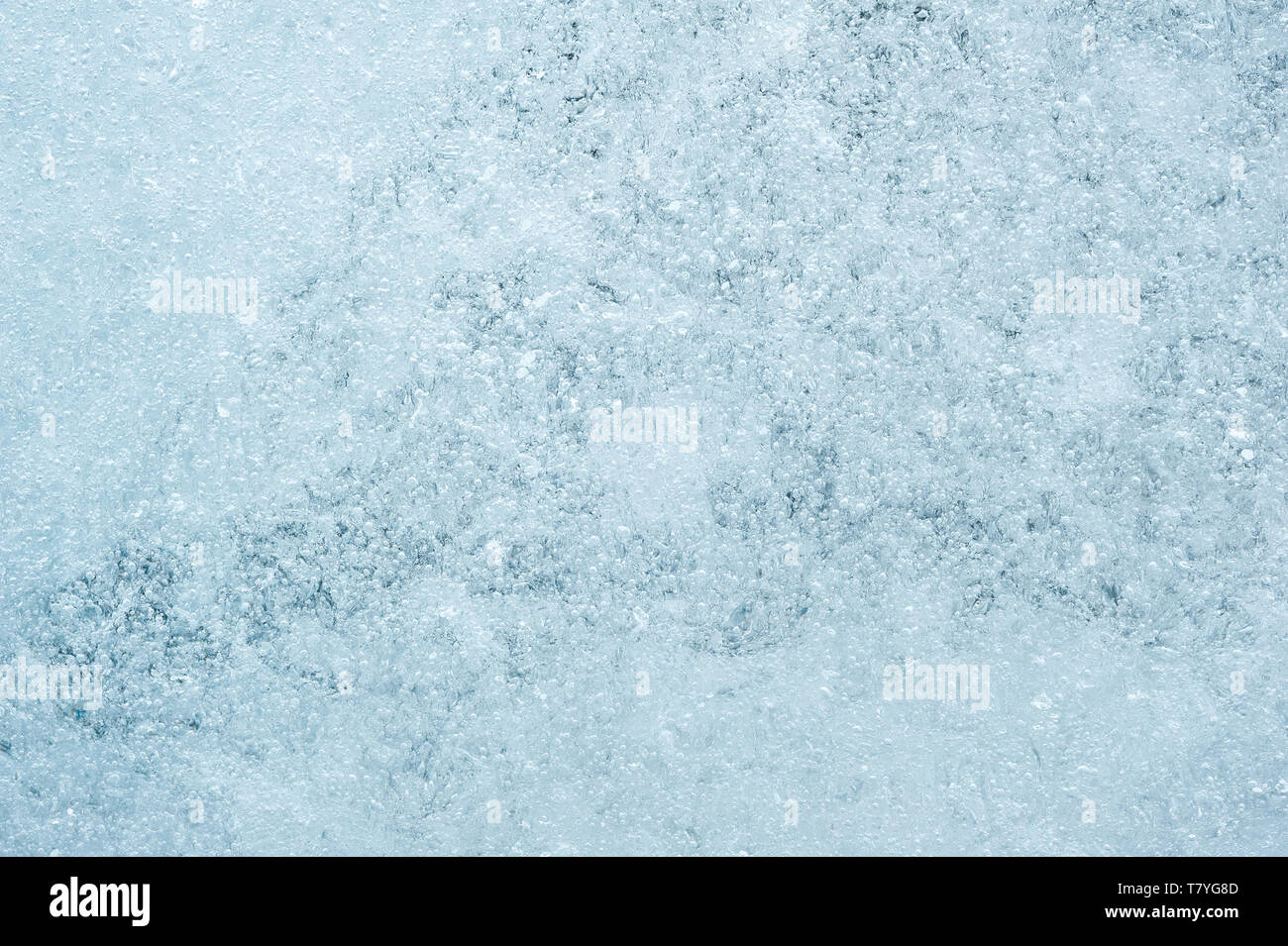 Eis mit Blasen Hintergrund Textur. Erfrischend im Sommer Getränke oder arktische Kälte Konzept. Stockfoto