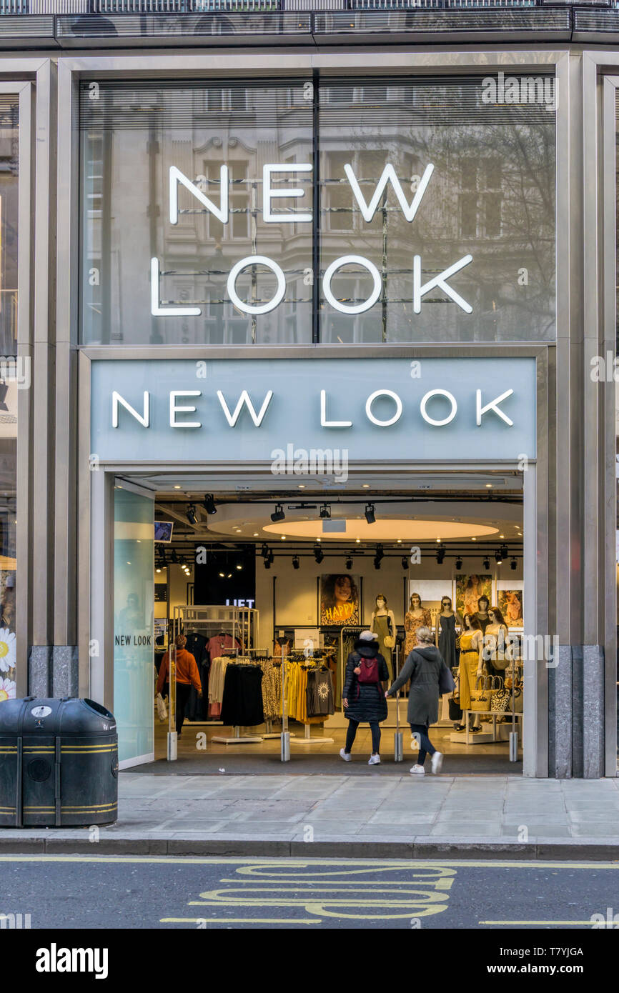 Ein Zweig der neuen Fashion Retailer in der Oxford Street. Stockfoto