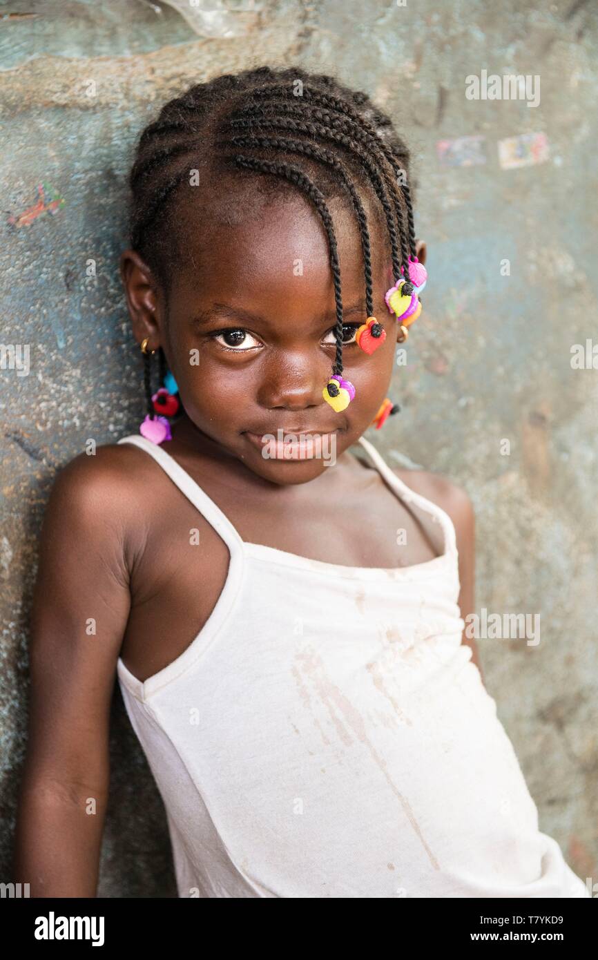 Burkina Faso, Nahouri, Tiébélé, kassena Stamm Mädchen Stockfoto