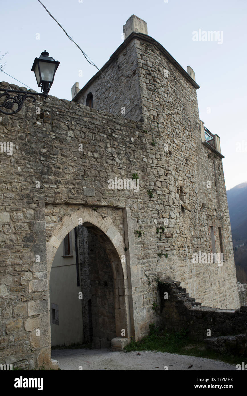 Stadtmauer, Castel S. Angelo sul Nera, Marche, Italien Stockfoto