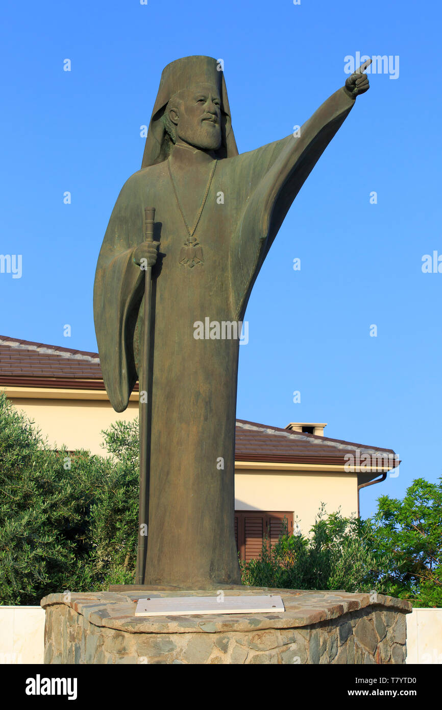 Statue von Makarios III. (1913-1977), Erzbischof und Primas der autokephalen Kirche von Zypern und erster Präsident von Zypern in Akaki, Zypern Stockfoto